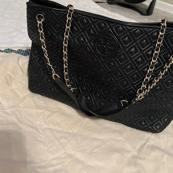 Authentic Tory Burch Black Purse - Picture 4 of 10